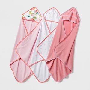 Cloud Island hooded towels